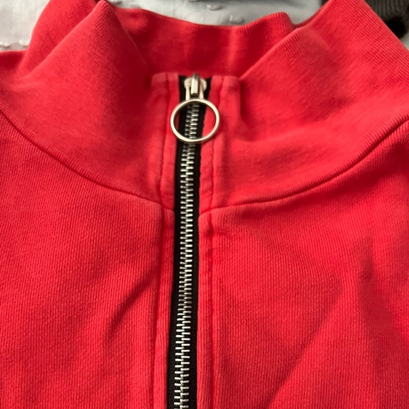 Red zip-up sweatshirt with zipper sleeves - Picture 2 of 3